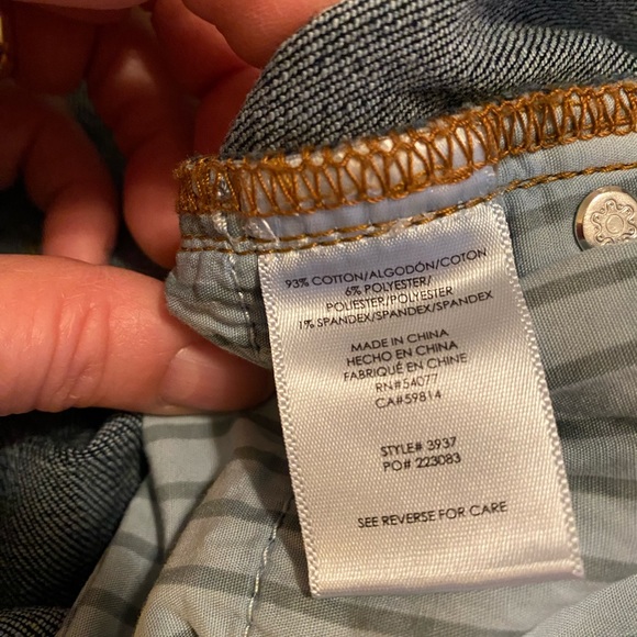 CAbi 3937 Slim Boyfriend Jeans Star Print Celebrity Wash Raw Hem - Picture 14 of 15